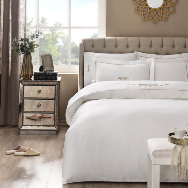 Alternative view of Durante