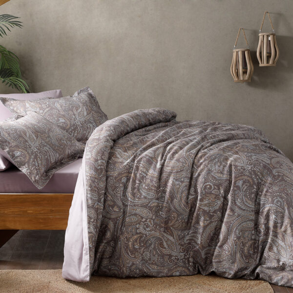 Alternative view of Elora