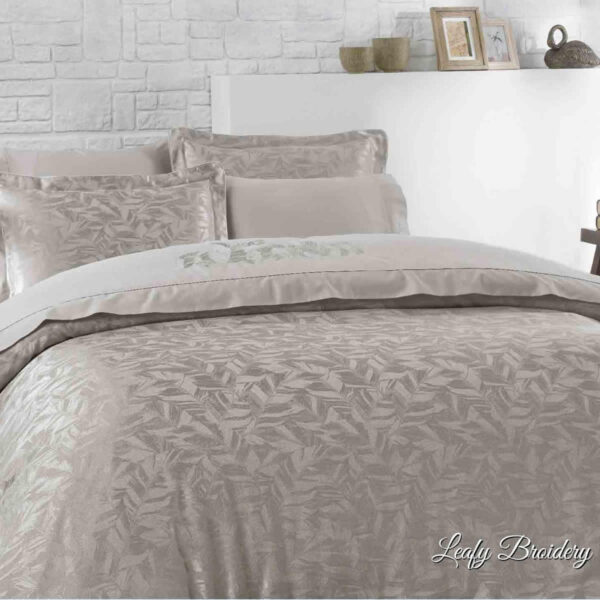 Alternative view of Leafy Broidery